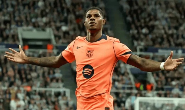 开云app下载-马卡：拉什福德买断选项6月到期，巴萨希望降价并分3期付款