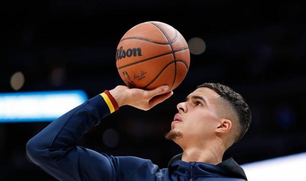 开云app下载-小波特或因背伤长期缺席 约基奇卫冕MVP希望大增？